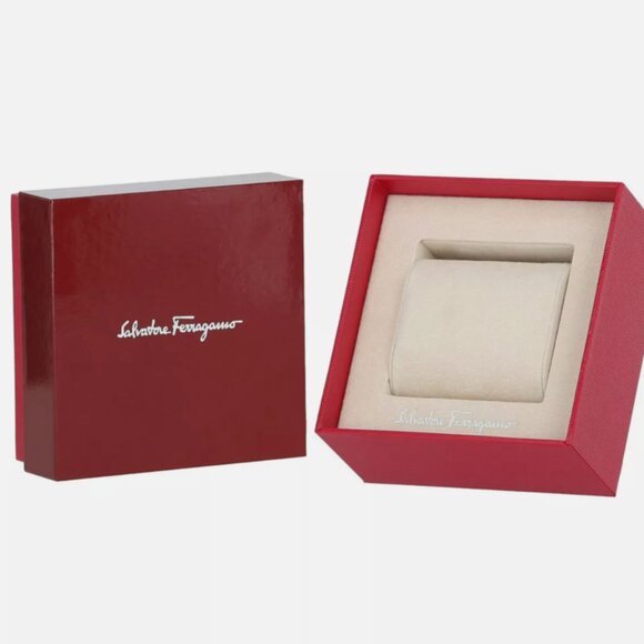 Ferragamo Womens Stainless Steel 38mm Bracelet Fashion Watch main image 4